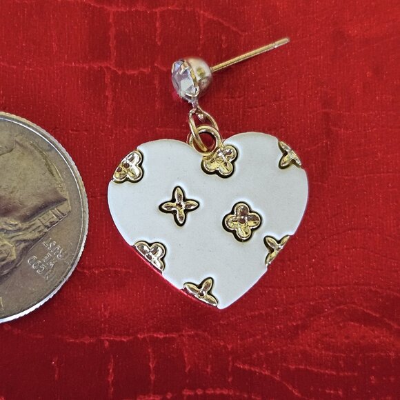 🩷💚💛💜Cream Color HEART Earrings🩷💚💛💜 - NWOT - Picture 5 of 7